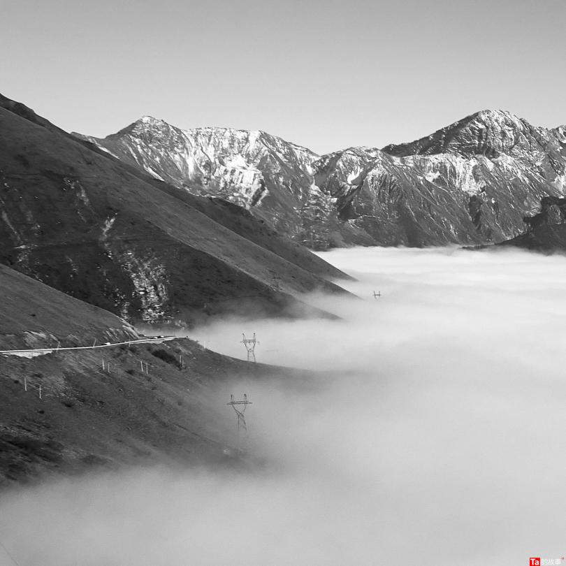 《巴朗山上的雪》